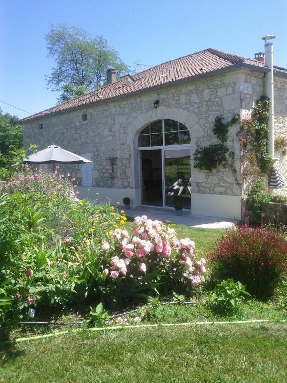 Chambres D'Hotes Domaine De La Rose Des Vents Castelnau-sur-lʼAuvignon Pokoj fotografie